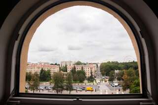 Хостелы Hostel Tower 31/18 Минск Кровать в общем 8-местном номере для мужчин и женщин-46