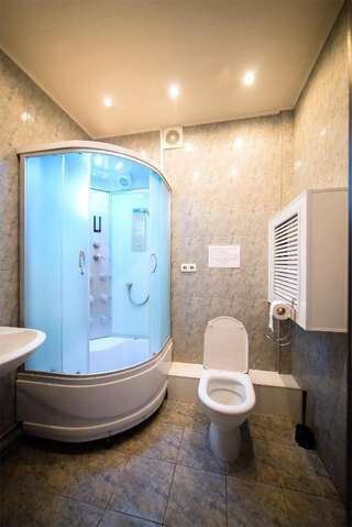 Хостелы Hostel Tower 31/18 Минск Кровать в общем 8-местном номере для мужчин и женщин-54